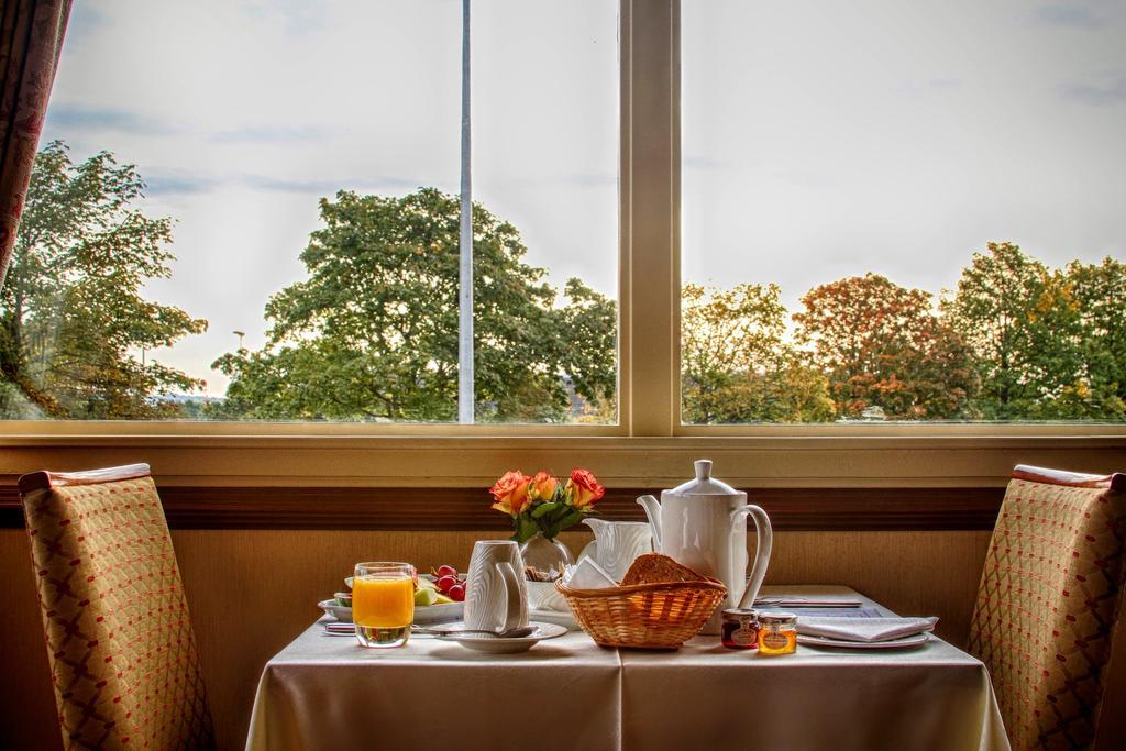 Strathburn Hotel Inverurie By Compass Hospitality Exterior foto